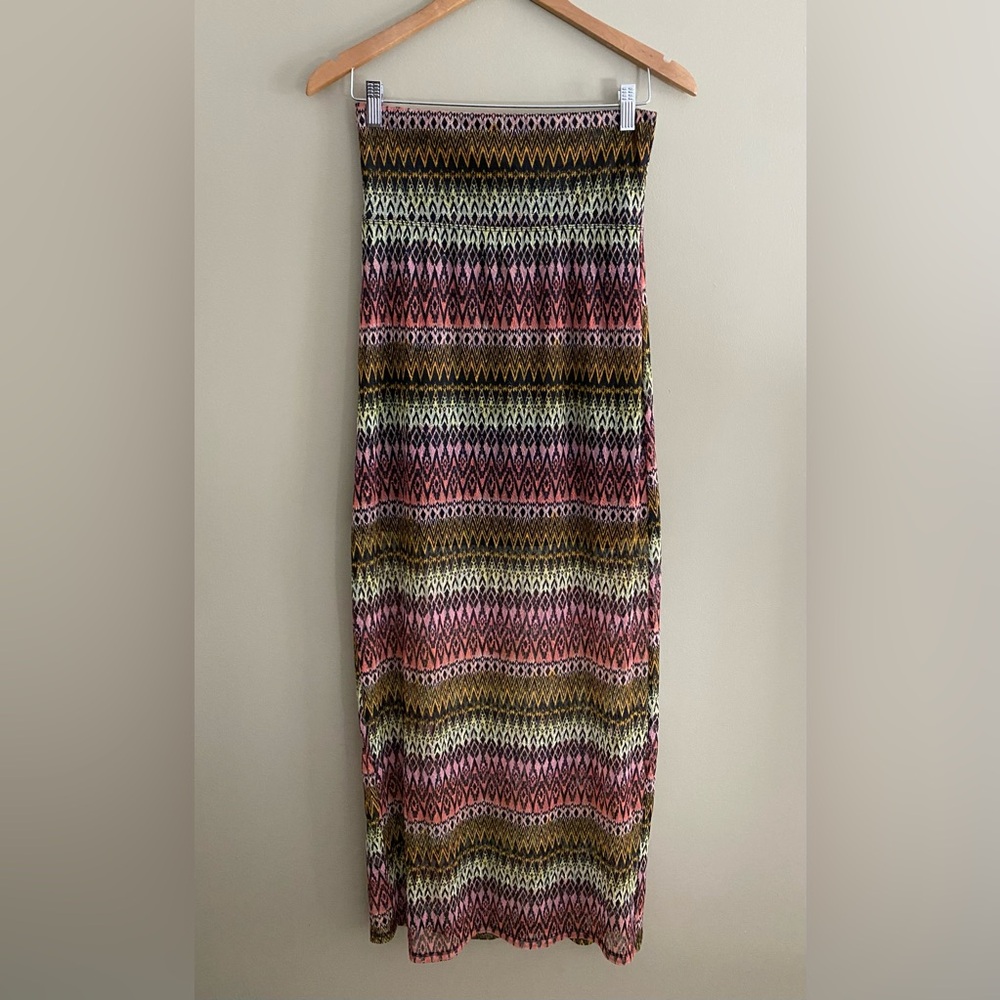 Long Pattern Skirt